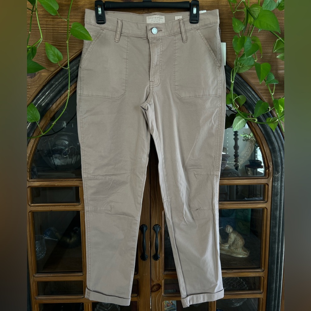 Lucky Brand Beige Cropped Pants